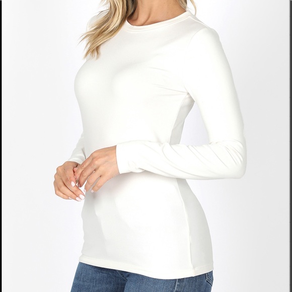 Zenana Outfitters Tops - Buttery Soft Tee